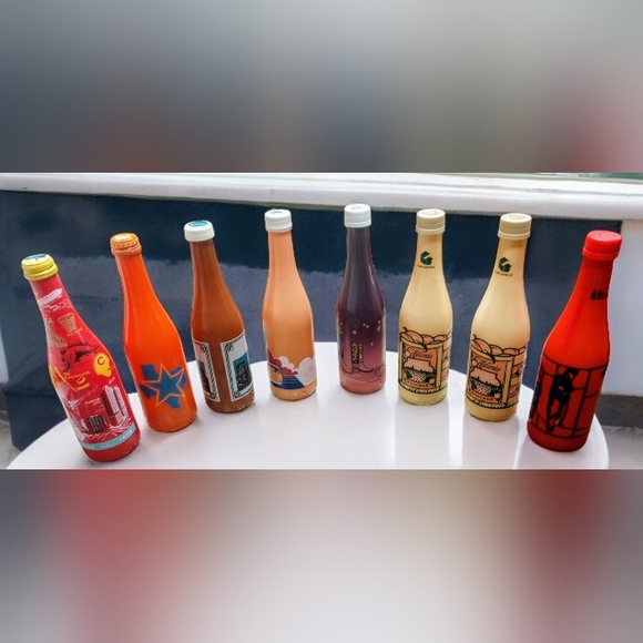 Set of 8 NSDA Convention Commemorative Bottles - Picture 2 of 15